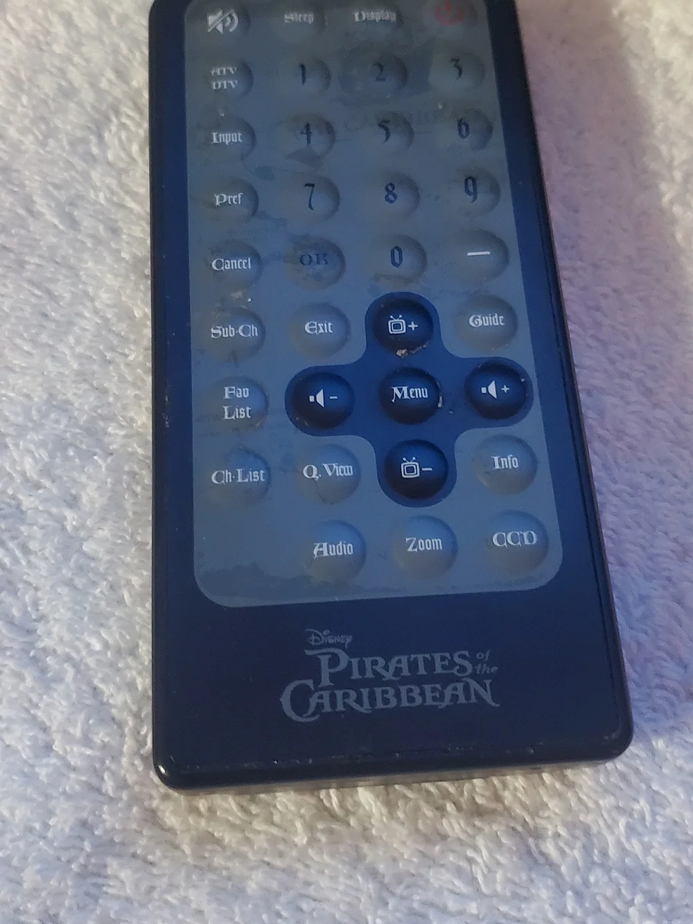 Pirates of the caribbean Tv,Dvd And Remote Everything Works